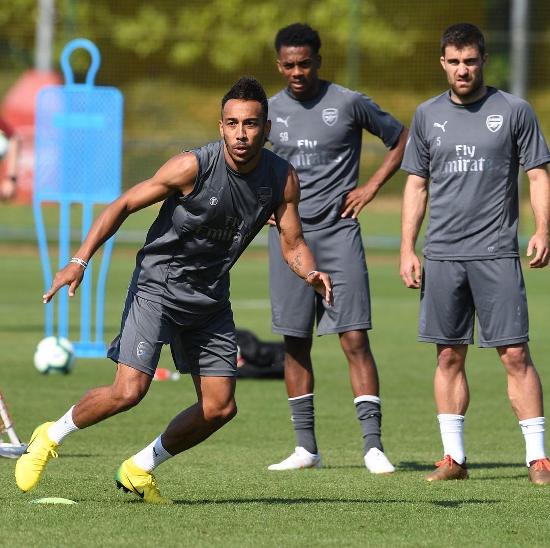 Aubameyang 2025 boots 2019